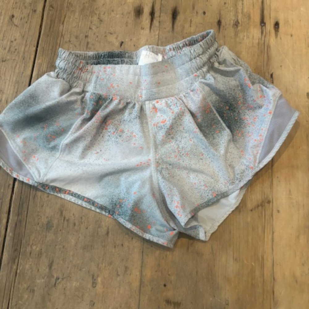 Lululemon Hottie Hot 2.5" Shorts